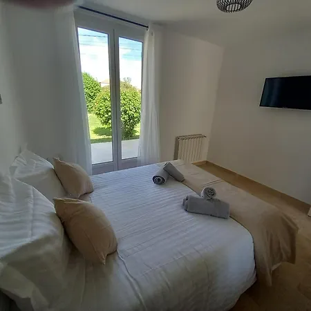 Villa Césarine 4 étoiles, 8 Pers, 4 Chambres, Piscine Privée, Poolhouse, Clim *