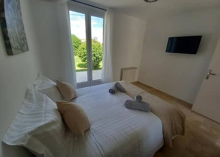 فيلة Cesarine 4 Etoiles, 8 Pers, 4 Chambres, Piscine Privee, Poolhouse, Clim *